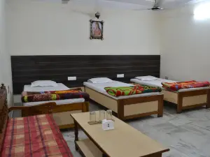 Hotel Gangotri International