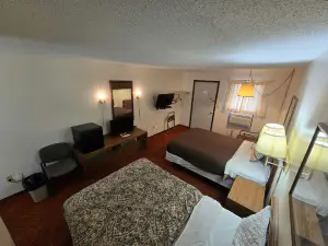 OYO Sandman Inn