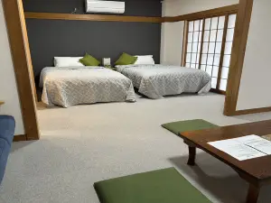 Business Hotel Minobu Inn