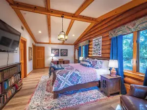 Oakwood Lodge