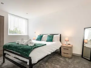 Modern   Bright 1 Bedroom Apartment in Yeadon