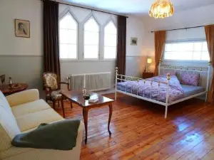 Old Church Apartment Hällefors - Betel HEM