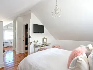 Nest Hudson