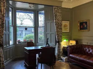 Belvedere Lodge