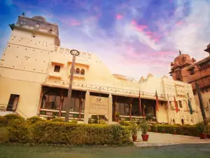 MPT Sheesh Mahal, Orchha