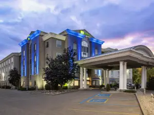 Holiday Inn Express & Suites SASKATOON CENTRE by IHG