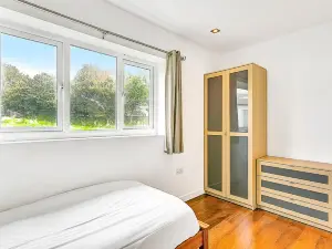 Lovely 2 Bedroom Holiday Chalet near Sidmouth