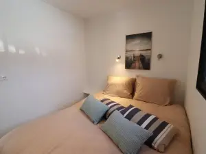 萊默爾的船屋，帶港口景觀