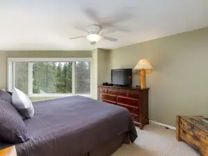 2105 the Pines Condo