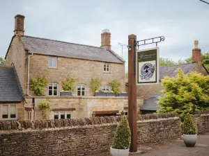 The Feathered Nest Inn