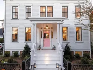 134 Prince - Luxury Boutique Hotel