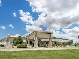 Best Western Plus Mid Nebraska Inn  Suites