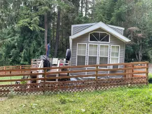 The Quail Ridge. Private Tiny Home with Amazing Views. Highly Rated & Low Fees.