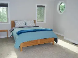 Beautiful Hillside-Guest House
