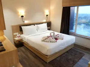 Ojas Hotel & Resort