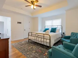 Charming Cottage located 15 minutes from Columbia, TN