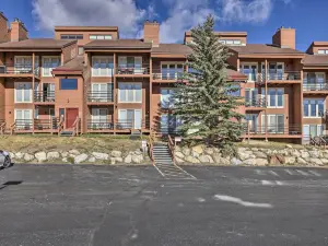 Pool, Hot Tub and Ski Shuttle! Silverthorne Condo