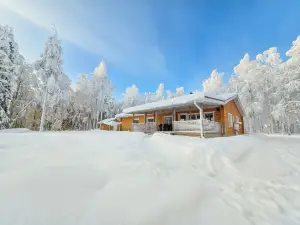 Oravajärven Talo (Ent. Suomela)