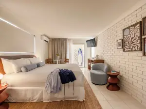 Gold Coast Airport Motel - Only 300 Meters to Airport Terminal