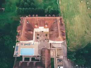 Terres de France - Appart'Hôtel la Roche-Posay