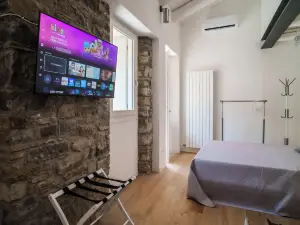 New! Urban Wine Studio Apt Con Terrazzo