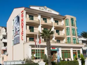 Grand Hotel