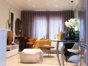 The Wilcrest Apartment