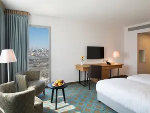 Seven Arches Hotel