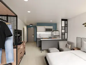 StudioRes by Marriott Fort Myers Airport