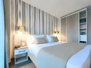 New Hotel Colon