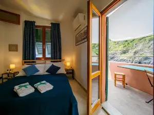 Casa Teresa with AC and Sea View Balcony