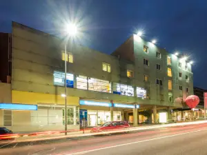 吉馬良斯市中心Stay酒店