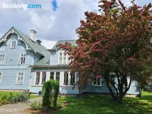 Lahe Guesthouse