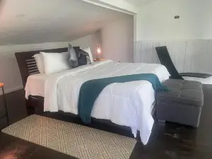 LF Jungle Retreat