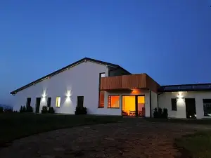 阿格羅西西里酒店