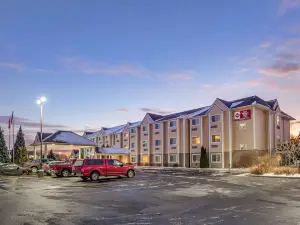 Best Western Plus Woodstock Inn  Suites