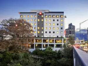 Ibis Hamilton Tainui