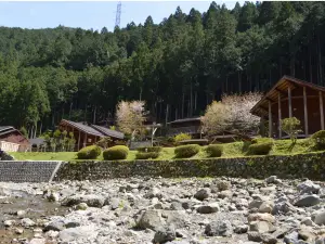 Hidden Village Hotel - Mori No Koryukan