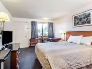 Econo Lodge Edmonds North Seattle