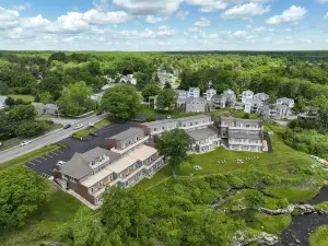 Ogunquit River Inn & Suites