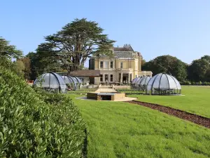 Orange Grove Hotel & Gardens