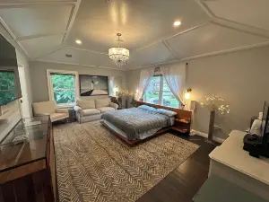 NJ New Construction Luxury Home - Minutes to NYC - Vacation or Staycation