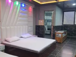 JAPOTRA HOME STAY