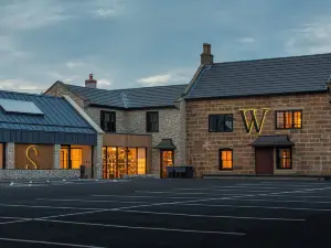 Wainstones Hotel
