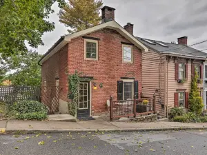 Historic Home in Lambertville Walk to Bridge