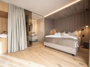 Alma Alpina Lodge, Adults Only