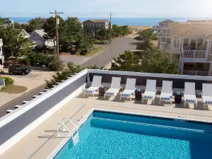Fenwick Shores, คอลเลกชันทาเปสทรีโดยฮิลตัน