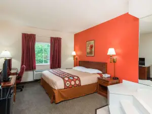 ซุปเปอร์ 8 บายวินด์แฮม เซนต์โรเบิร์ต ย่านฟอร์ตเลนนาร์ดวูด