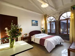 쿠스코 플라자 사피