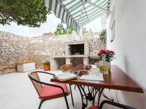 Guest House Mara